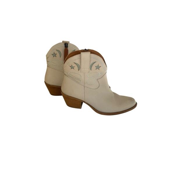 Dingo DI 135 Off White Western Cowboy Boots Women’s Size 7M Moon Star Stitching - Picture 1 of 9